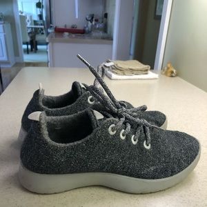 Women’s Size 9 Gray Allbirds